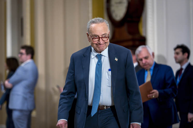 Senate Democrats join Republicans in voting to advance bill to detain ...